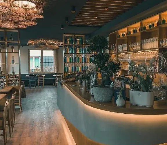 Adler فندق مبيت وإفطار Dietingen